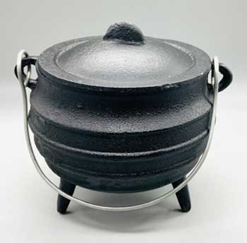 5" cast iron cauldron w/ Lid